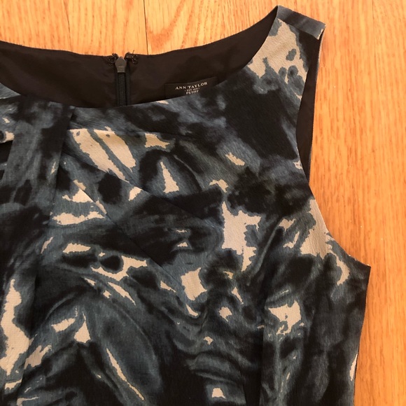 NWT Ann Taylor Sleeveless Dress - Picture 2 of 4